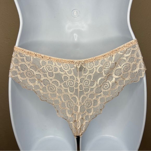 Nude Beige Lace Cheeky Underwear Small Sophie B NWOT Stretch Breathable Glam - Picture 4 of 8